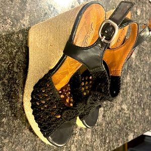 Lucky Brand Wedge Sandals 7.5